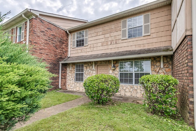 Building Photo - 1301 Neelys Bend Rd