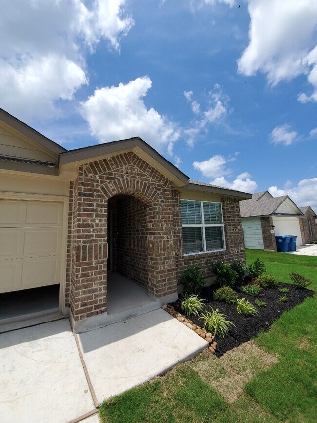 Foto del edificio - Newly Built Home in the Red River Ranch Ne...