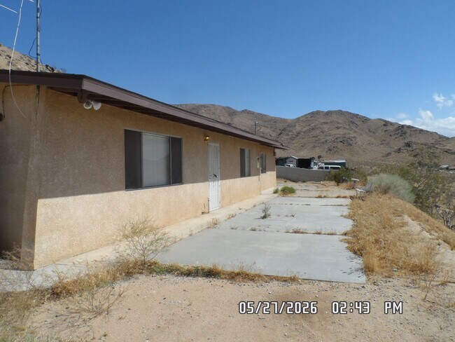 Foto del edificio - 25676 Flathead Rd