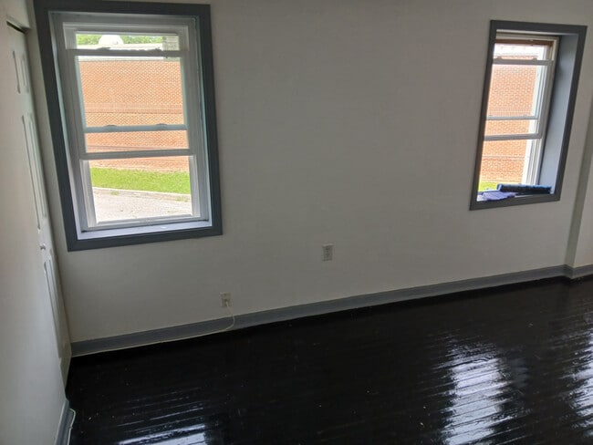 Foto del edificio - 4602 Harford Rd