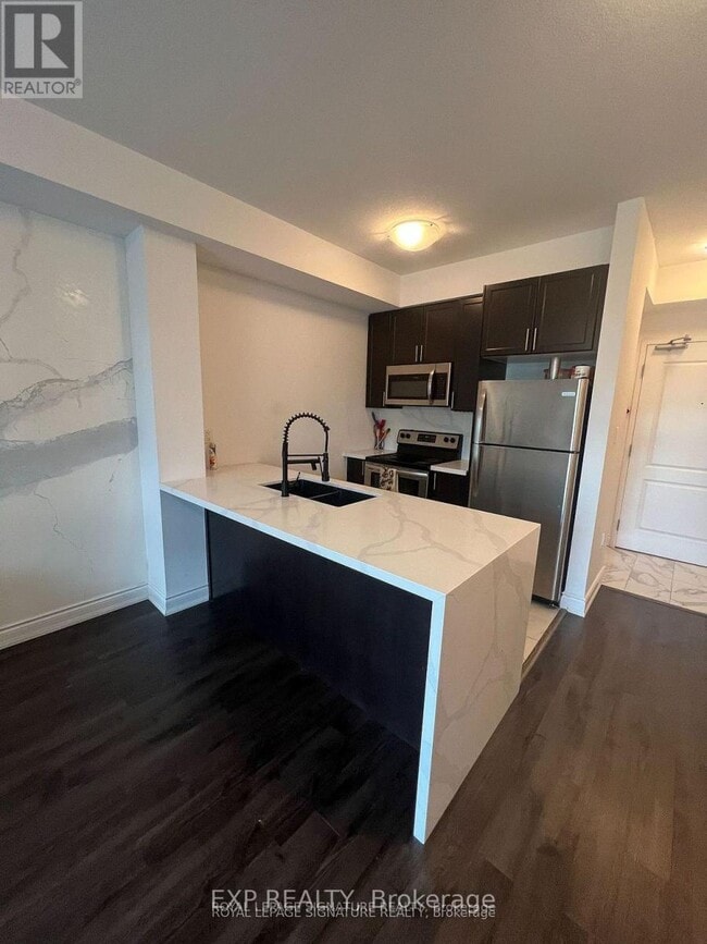 Building Photo - 125 Shoreview Pl