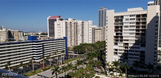 Building Photo - 1920 S Ocean Dr