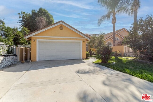 Foto del edificio - 7306 Newcastle Ave