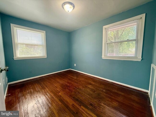 Foto del edificio - 3127 Nicholson St