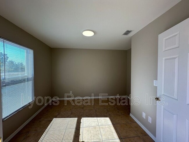 Foto del edificio - 2409 Park Rd