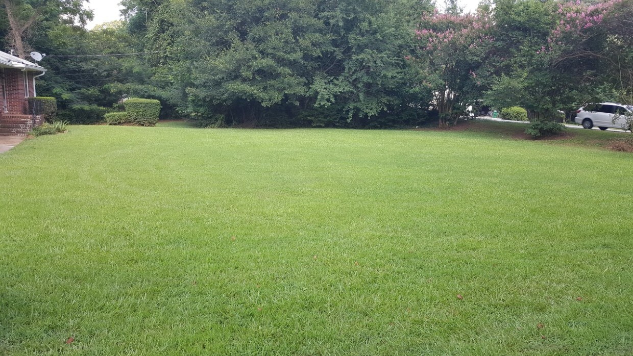 5908 Rockbridge Rd SW, Stone Mountain, GA 30087 House Rental in Stone