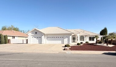 Building Photo - 3546 Windmill Dr