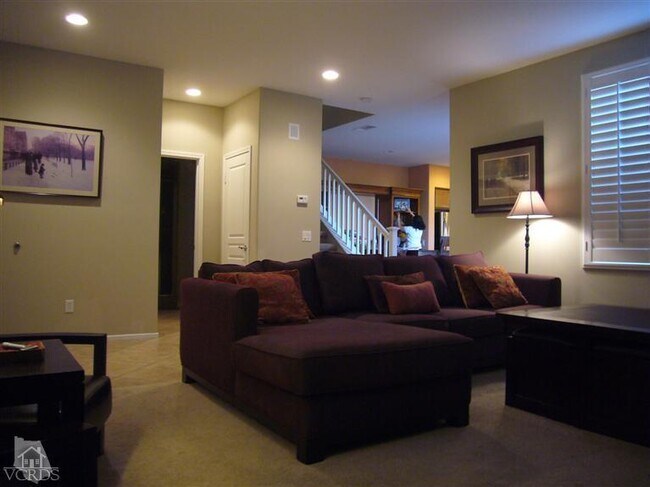 Building Photo - 27453 Coldwater Dr