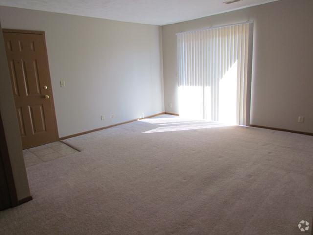 Living Area - Southwinds Apartments