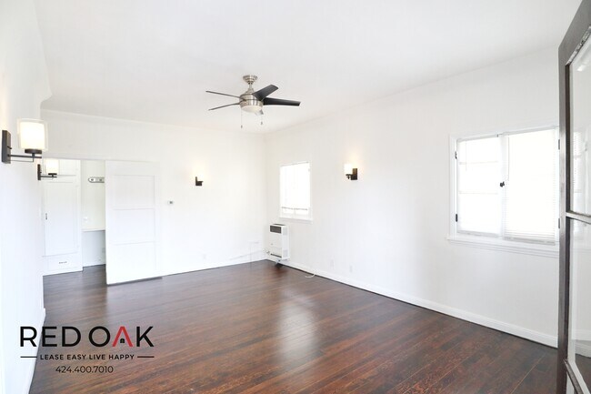Building Photo - 409 N Genesee Ave