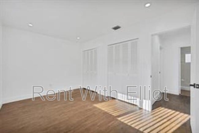 Foto del edificio - 238 SW 7th St