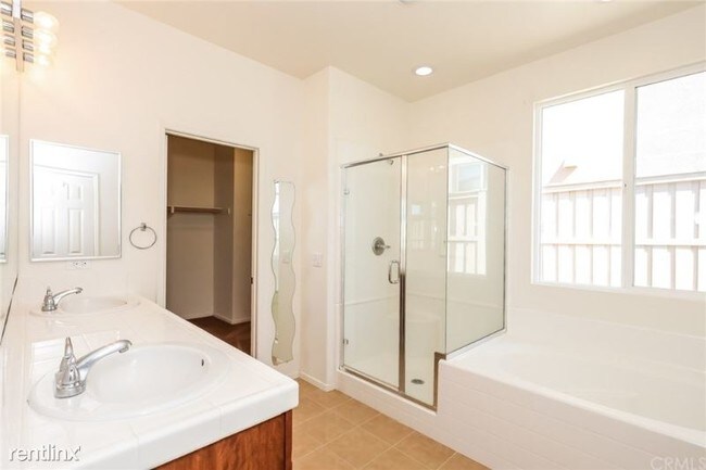 Building Photo - 3 br, 2.5 bath House - 34305 Heather Ridge Rd