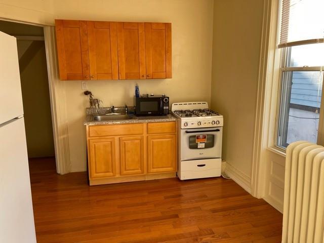 Foto principal - 30-20-30-46 46th St