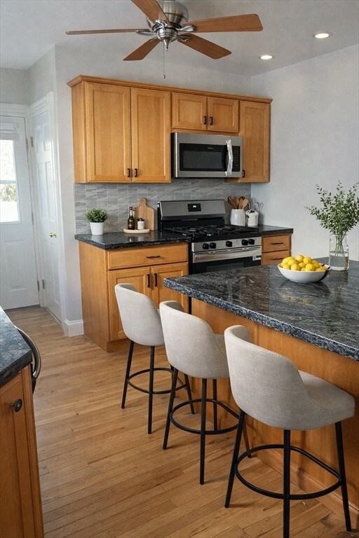 Building Photo - 131-131 Columbia St