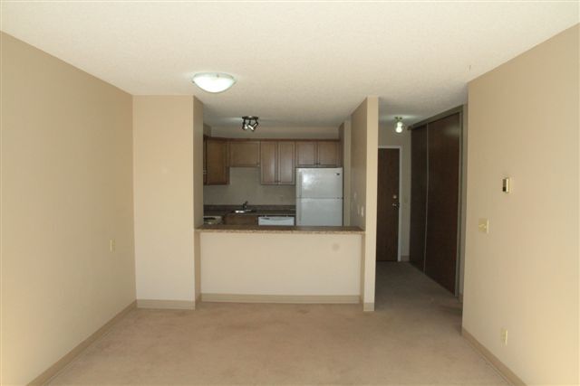 Photo du bâtiment - 2 Bed 1.5 Bath Unit in Calgary, AB