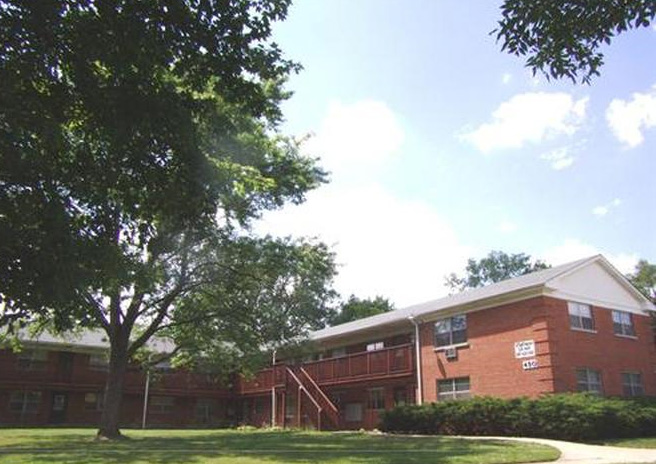 Foto principal - 450 W Palatine Rd
