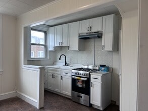 Building Photo - 2113 Larue St