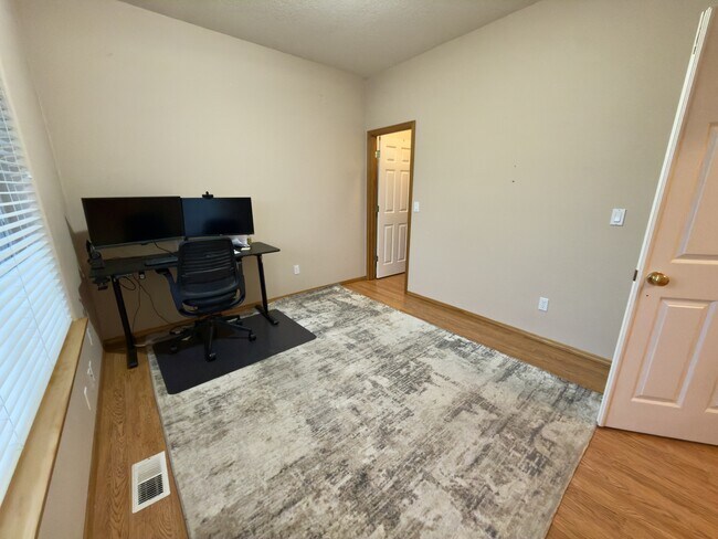 Foto del edificio - 5124 NW Crady Ln