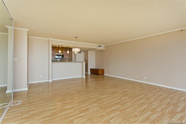 Building Photo - 581 Kamoku St