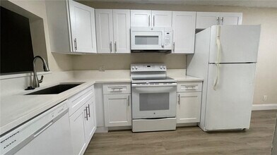 Building Photo - 1439 NW 94th Way