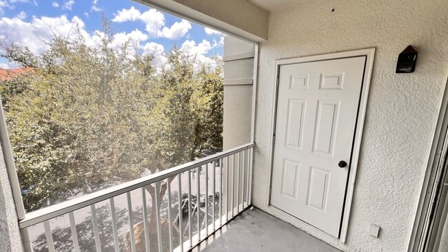 Building Photo - Bella Terra 1/1 Condo Available NOW!
