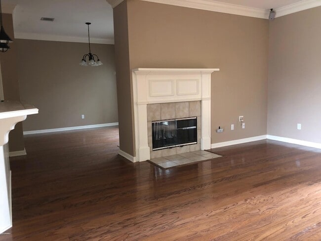 Foto del edificio - 112 Cherry Bark Ln