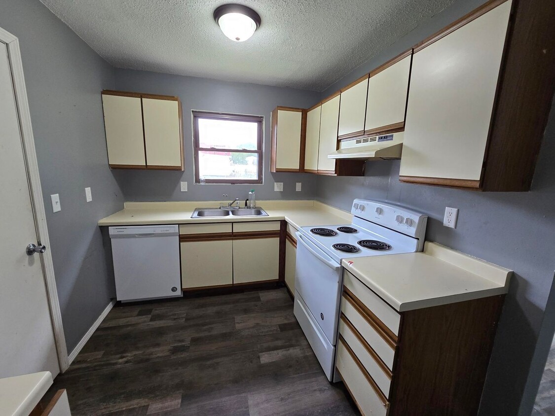 Foto del edificio - 1201 W White St