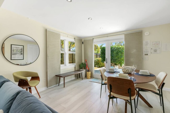 Building Photo - 1449 NE 23rd St