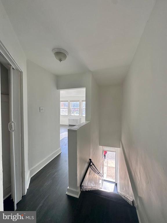 Foto del edificio - 411 Burmont Rd