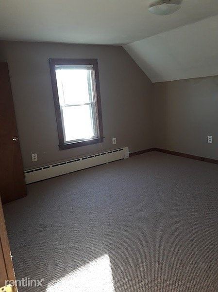 Building Photo - 2 br, 1 bath Apartment - 311 Hartford Avenue