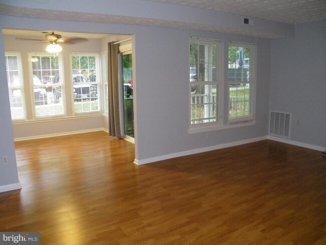 Building Photo - 728 Southern Hills Dr