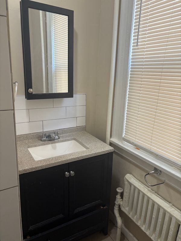 Foto del edificio - 252 Maplewood Ave