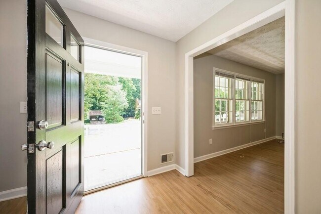 Foto del edificio - 1763 Sherman Ln