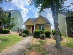 Building Photo - 230 Katydid Dr