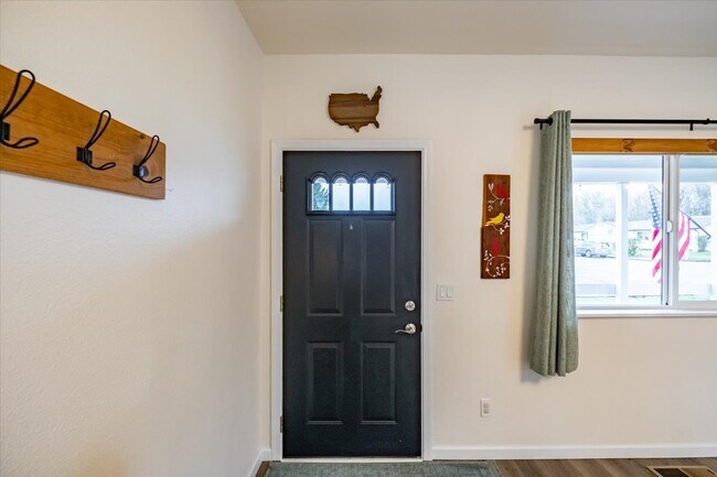 Foto del edificio - 365 S 15th St