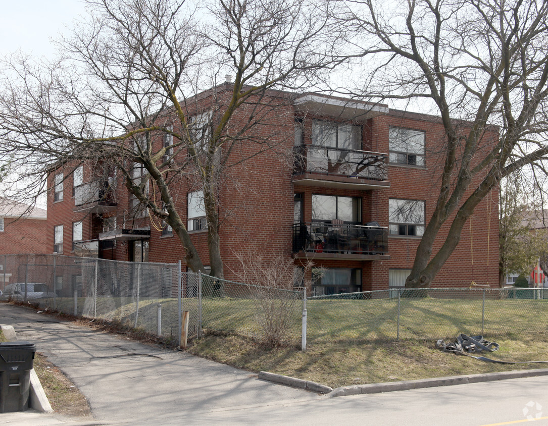 Photo principale - 137 Brookhaven Dr