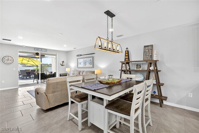 Building Photo - 14582 Edgewater Cir