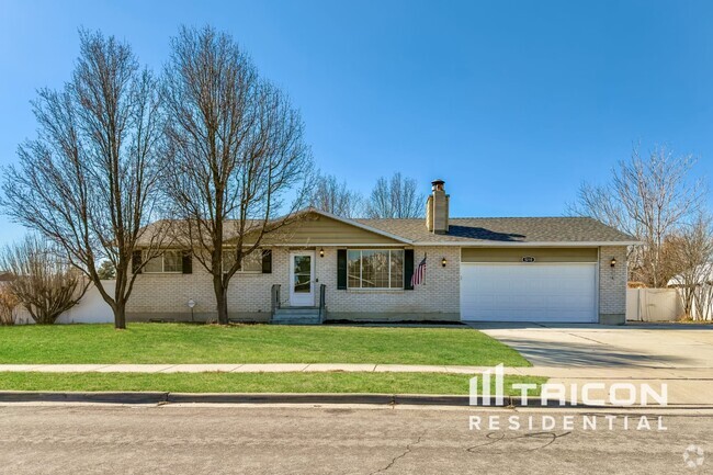 Building Photo - 5210 Espadrille Dr