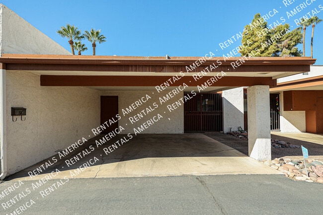 Building Photo - 3214 S El Camino Dr