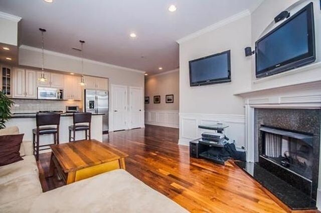 Foto del edificio - 2507 N Halsted St