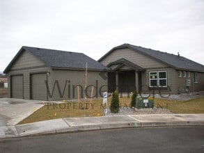 Building Photo - 219 Marjorie Place