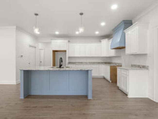 Building Photo - 1281 Miller St