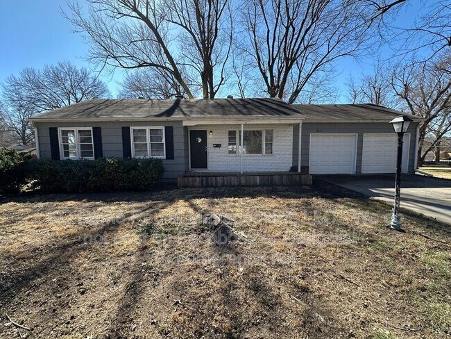 Foto del edificio - 9801 E. 81st. Ter.