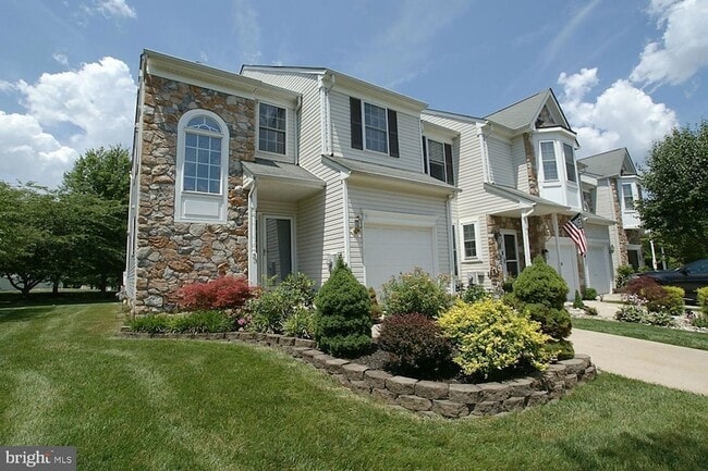 Building Photo - 33 Farmington Ct