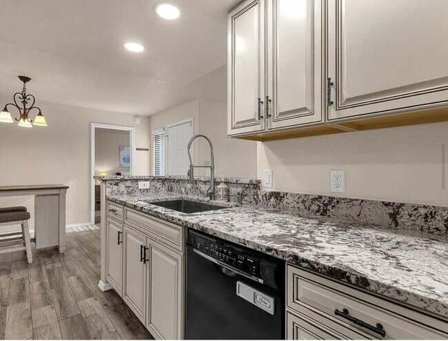 Foto del edificio - 14645 N Fountain Hills Blvd