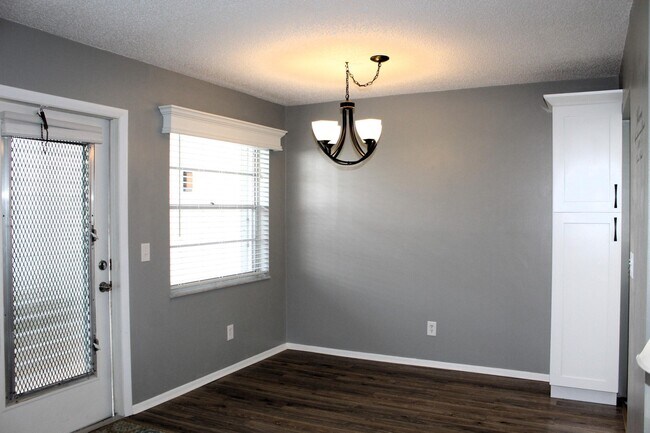 Foto del edificio - 1225 NW 21st St
