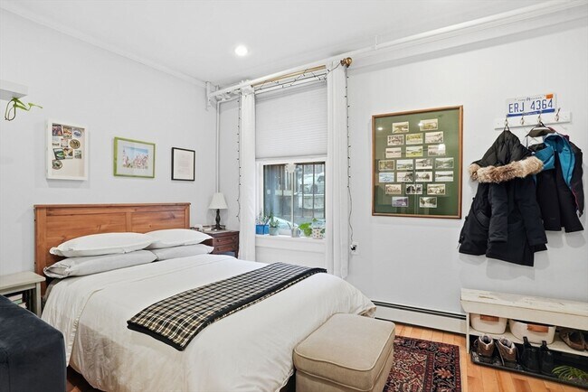Building Photo - 298 Marlborough St
