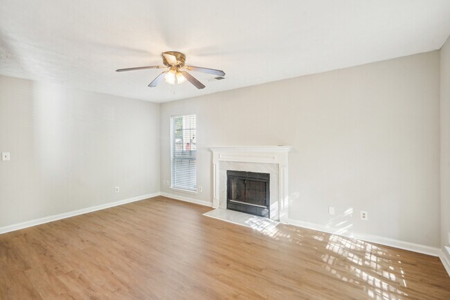 Building Photo - 1066 Rock Creek Ln