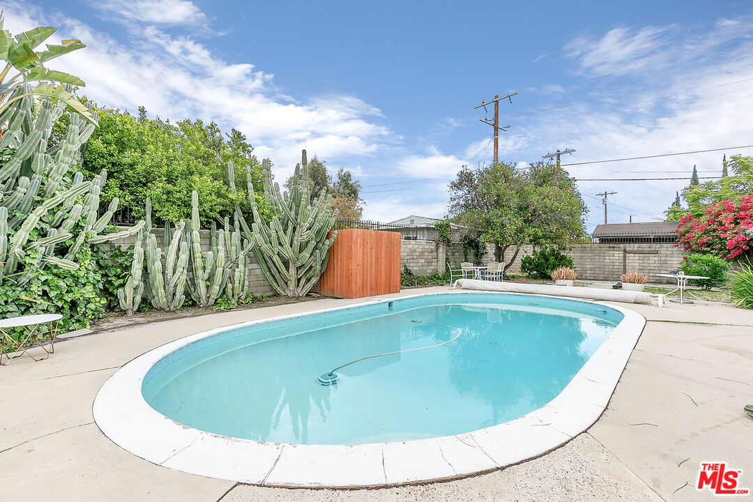 Foto principal - 7854 Goll Ave