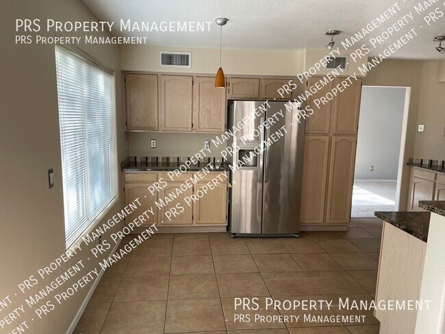 Building Photo - 925 S Scallop Dr